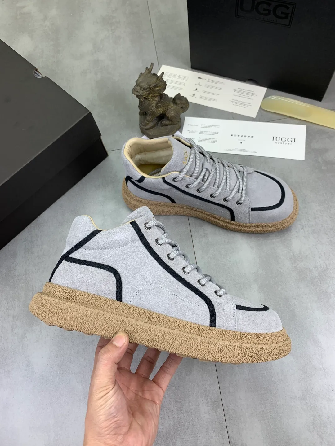 Men's men's shoes 💰P580 new arrival 🆕🆕🆕 IUGGI clown casual sneakers, the sultry clown feels like a visual, 26-year upgrade, suede, light and comfortable, versatile style, wool lining, comfortable and warm, rubber outsole, non-slip and firm size: 39-44, three colors 968-3
